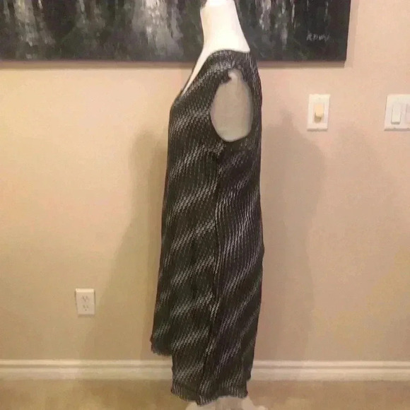 Kay Unger Black and White Silk Midi Dress with Double Lined Slip -Size 12 - Picture 2 of 10
